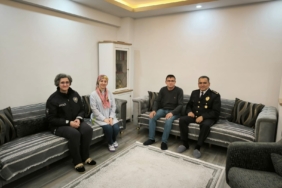 bozuyuk-haber-167923-vali-sozer-sehit-ve-gazi-ailelerimiz-bas-tacimizdir-0.jpg