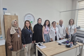 bozuyuk-haber-2510234-diyetisyenler-gunu-nde-saglik-emekcilerine-anlamli-ziyaret-0.jpg