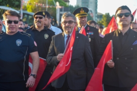 bozuyuk-haber-2548101-bseu-den-15-temmuz-a-anlamli-katilim-0.jpg