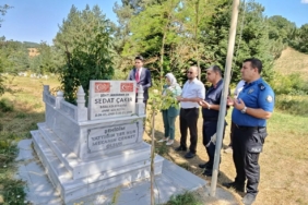 bozuyuk-haber-2810453-pazaryeri-nde-sehit-ailelerine-anlamli-ziyaret-0.jpg