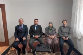 bozuyuk-haber-3310845-golpazari-nda-yangindan-etkilenen-aile-ziyaret-edildi-0.jpg