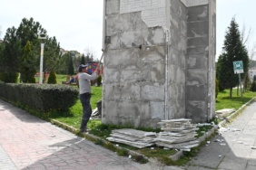 bozuyuk-haber-4451011-yesilkent-te-park-girisi-yenileniyor-0.jpg