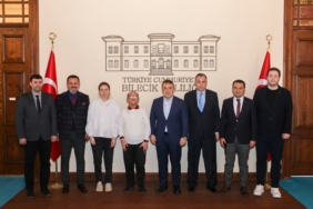 bozuyuk-haber-4518103-vali-sozer-ozel-gereksinimli-bireyleri-makaminda-agirladi-0.jpg