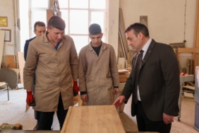 bozuyuk-haber-463372-vali-sozer-den-bilecik-mesleki-ve-teknik-anadolu-lisesi-ne-ziyaret-0.jpg