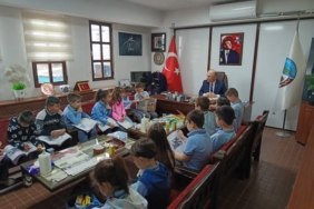 bozuyuk-haber-5181046-minik-ziyaretciler-baskan-torun-ile-bulustu-0.jpg