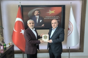 bozuyuk-haber-526311-yeni-dunya-vakfi-ndan-baskan-ergun-e-ziyaret-0.jpg