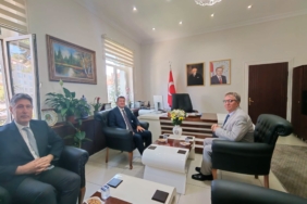 bozuyuk-haber-5310101010-mudur-simsek-ten-kaymakam-helvaci-ya-ziyaret-0.jpg