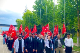 bozuyuk-haber-5579102-bilecik-te-turk-bayragina-destek-yuruyusu-0.jpg