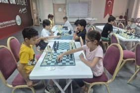 bozuyuk-haber-562651-bozuyuk-te-cocuklar-satrancla-bulustu-0.jpg