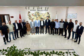 bozuyuk-haber-585576-yeni-yonetimden-baskan-durgut-a-ilk-ziyaret-0.jpg