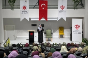 bozuyuk-haber-651658-bozuyuk-te-dijital-dunyanin-cocuklara-etkisi-anlatildi-0.jpg