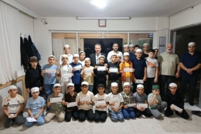 bozuyuk-haber-6721036-muftu-dilek-ten-kur-an-kursu-ogrencilerine-veda-0.jpg