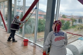 bozuyuk-haber-673866-demiryolu-ust-gecidinde-temizlik-calismasi-0.jpg
