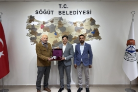 bozuyuk-haber-715942-prof-dr-mustafa-bas-tan-baskan-durgut-a-ziyaret-0.jpg