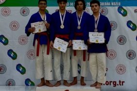bozuyuk-haber-73103109-bilecikli-sporculardan-turkiye-kuras-sampiyonasi-nda-cifte-madalya-0.jpg