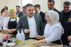 bozuyuk-haber-7321021-vali-sozer-meslek-yuksekokullari-onemli-bir-role-sahip-0.jpg