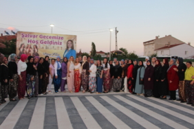 bozuyuk-haber-7336510-pazaryeri-nde-2-bin-500-kadin-salvar-gecesinde-bulustu-0.jpg