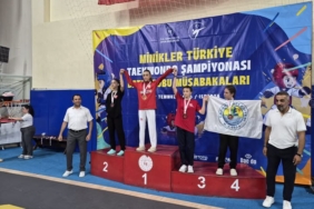 bozuyuk-haber-773648-taekwondoda-gururlandiran-basari-0.jpg