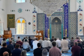 bozuyuk-haber-776355-muftu-arpaci-sehit-babasi-son-u-son-yolculugunda-yalniz-birakmadi-0.jpg