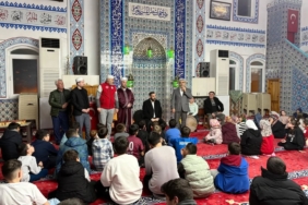 bozuyuk-haber-795625-egitim-uzmani-dr-yilmaz-cami-cocuk-bulusmasina-katildi-0.jpg