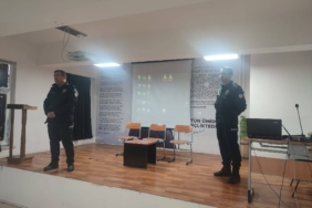 bozuyuk-haber-865126-ogrencilere-akran-nezaketi-ve-sosyal-medya-semineri-0.jpg