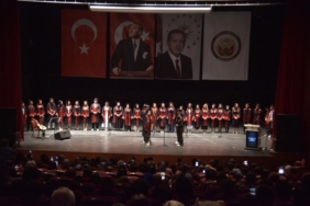 bozuyuk-haber-8864108-bayirkoy-den-mezuniyet-torenine-anlamli-katilim-0.jpg