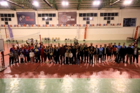 bozuyuk-haber-89101082-sogut-te-kurumlar-arasi-bahar-voleybol-turnuvasi-tamamlandi-0.jpg