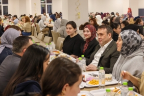 bozuyuk-haber-965416-vali-sozer-ogrencilerle-ayni-sofrada-0.jpg