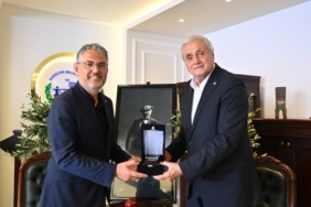 bozuyuk-haber-967915-golpazari-belediye-baskani-hayri-suer-den-baskan-bakkalcioglu-na-ziyaret-0.jpg