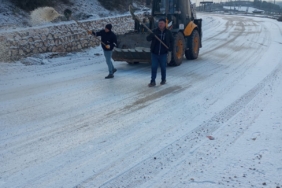 bozuyuk-haber-9724108-osmaneli-nde-buzlanmaya-karsi-calismalar-suruyor-0.jpg